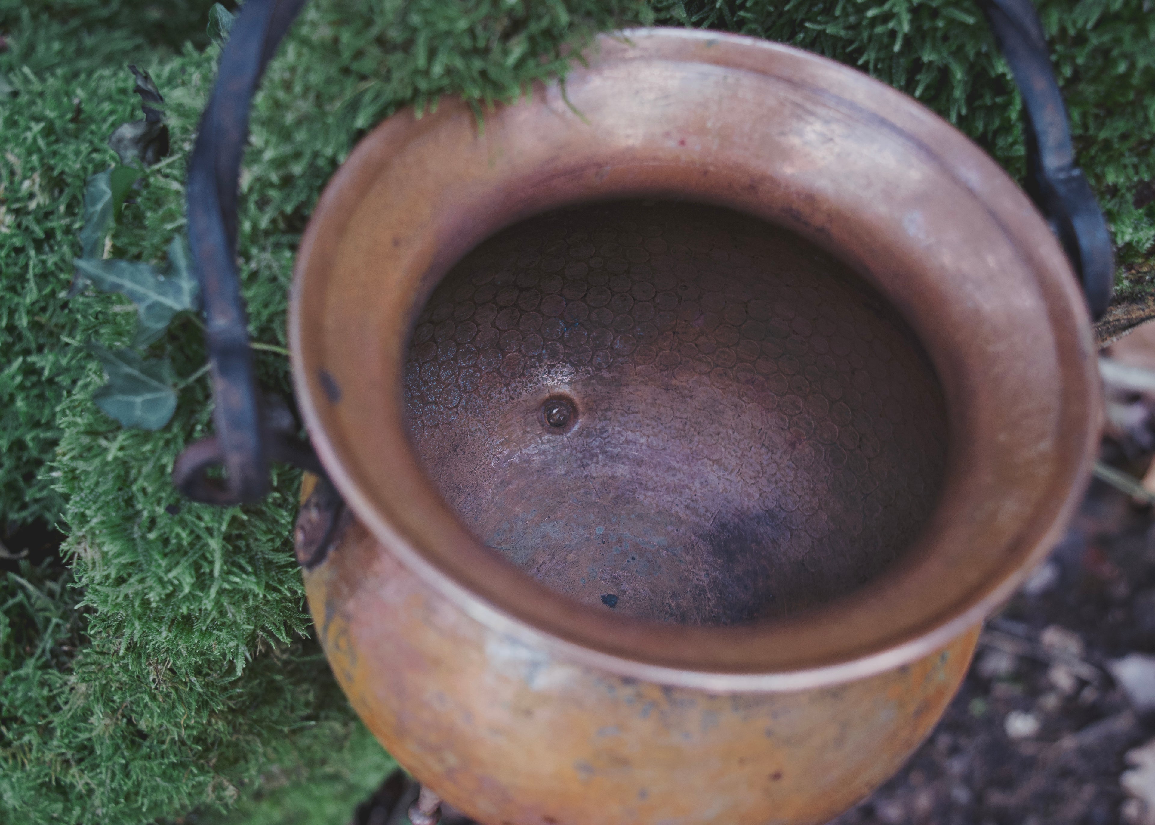 Petite French Copper Cauldron on Three Legs — Wrought-Iron Handle, Brass Feet, and Timeless Form
