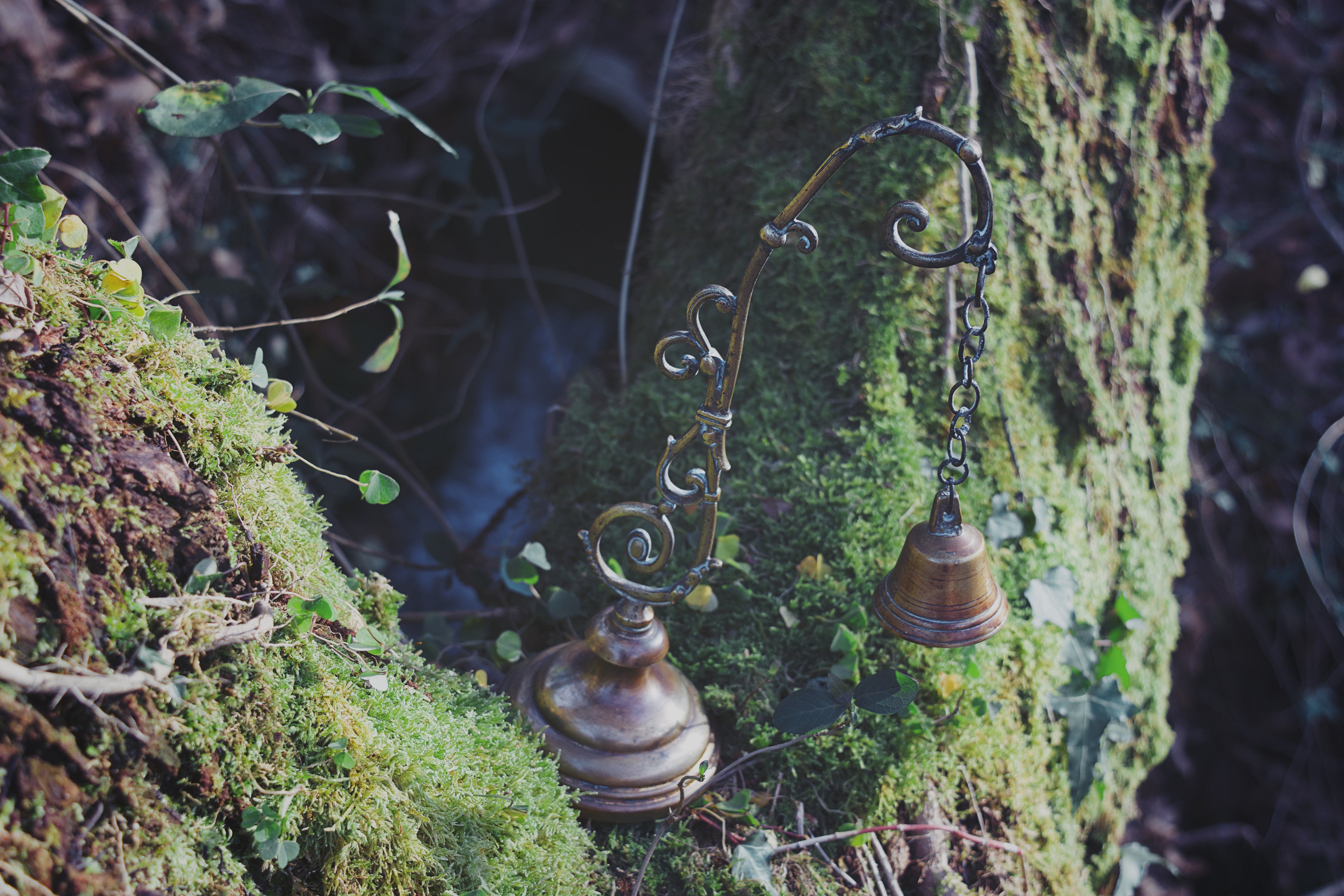 Finely Wrought Fairy Bell Curio – Playful Movement and Chime, Clochette Aesthetic