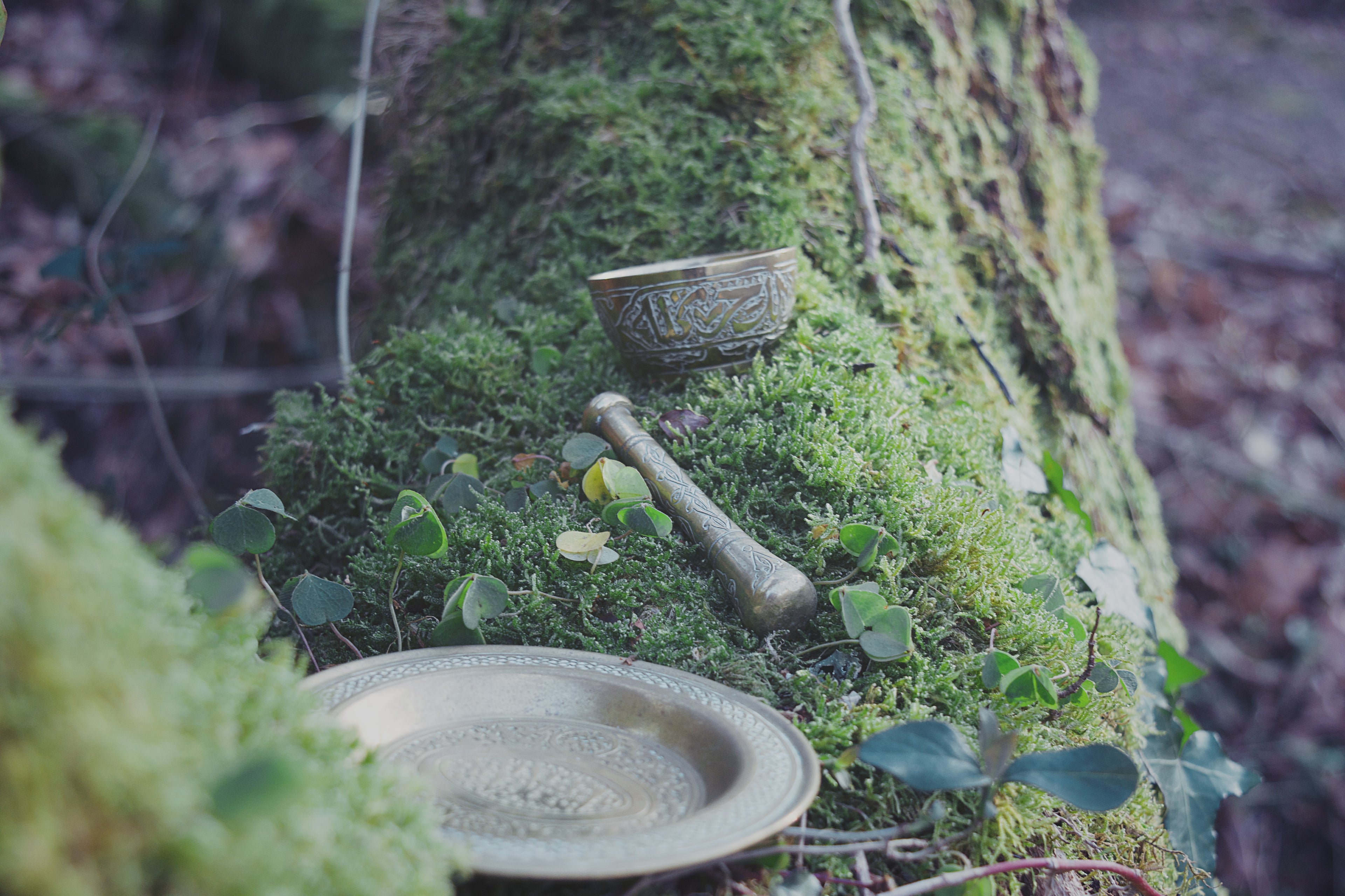 Persian Engraved Bronze Ritual Mortar & Pestle – Palm-Sized Mystical Relic