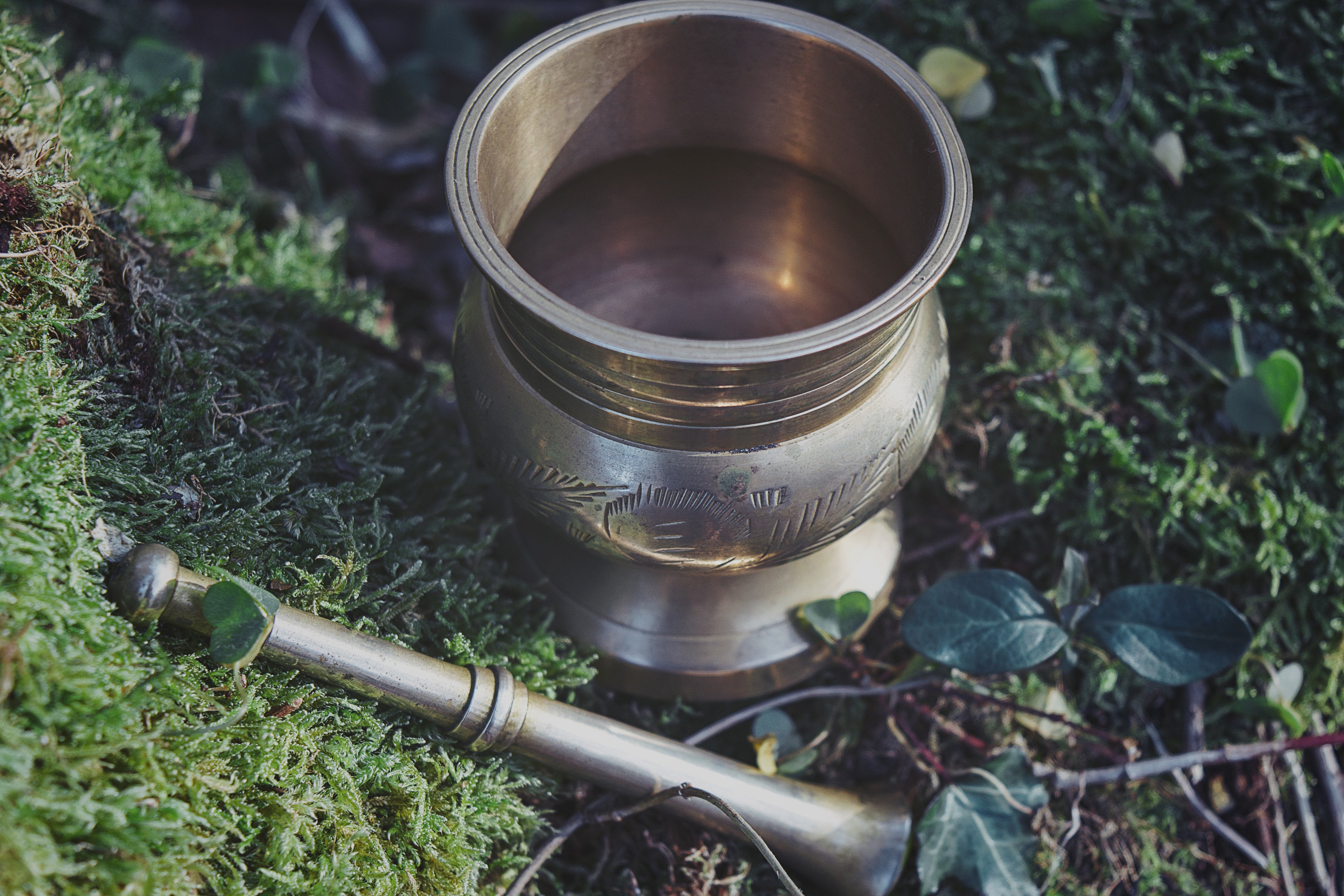 Bronze Apothecary Curio – Arcane Mortar & Pestle