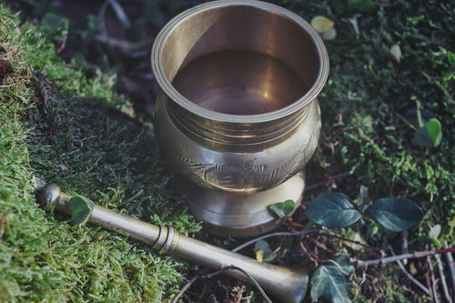 Bronze Apothecary Curio – Arcane Mortar & Pestle