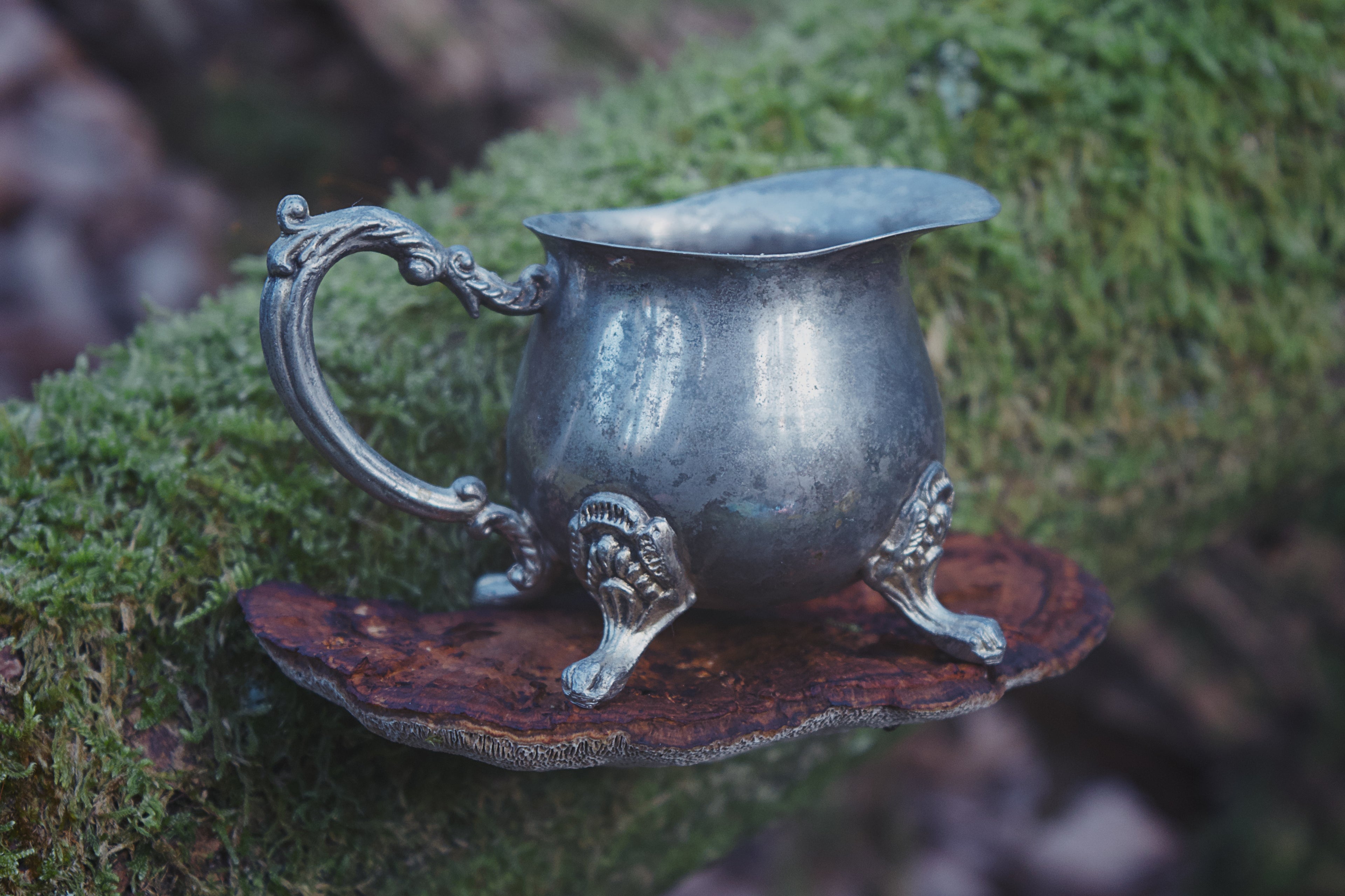 Whimsical Clawed Creamer – Tiny Curio of Enchanted Charm