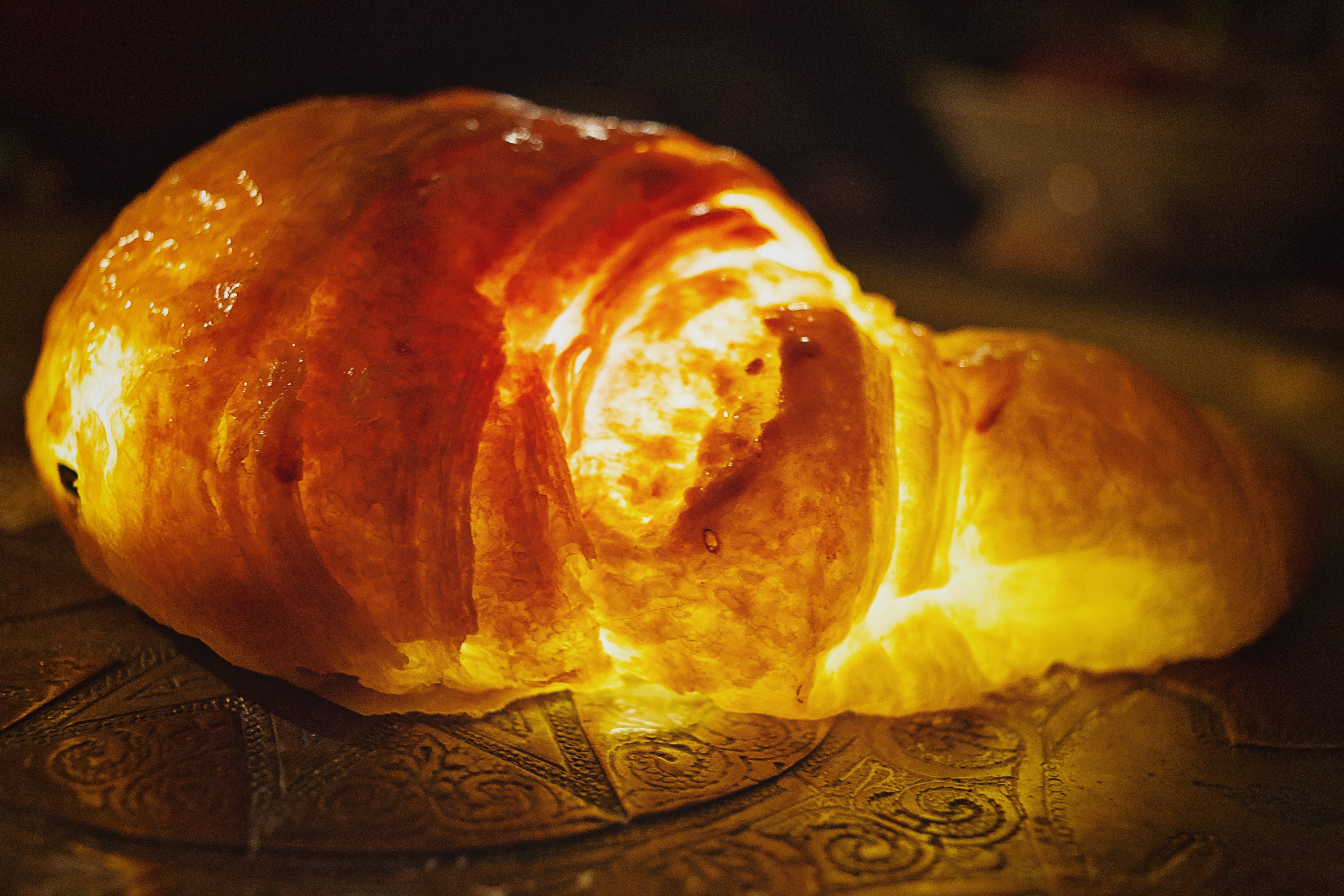 ✨🥐🌙 Lunula Crescens Croissant Lamp PRESALE 🌙🥐✨