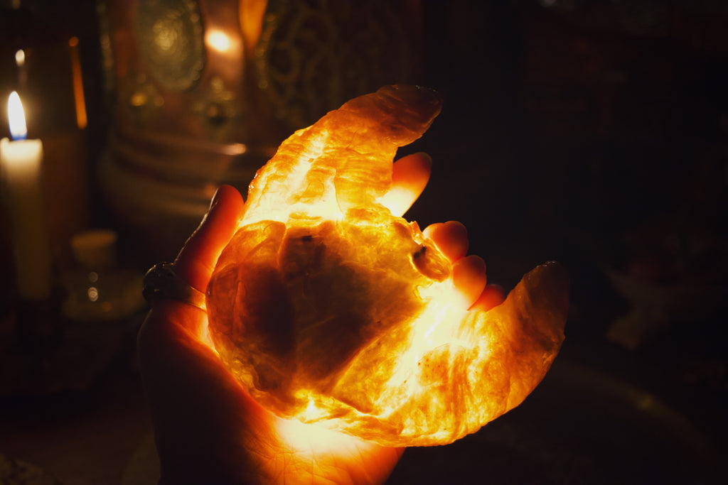 ✨🥐🌙 Lunula Crescens Croissant Lamp PRESALE 🌙🥐✨